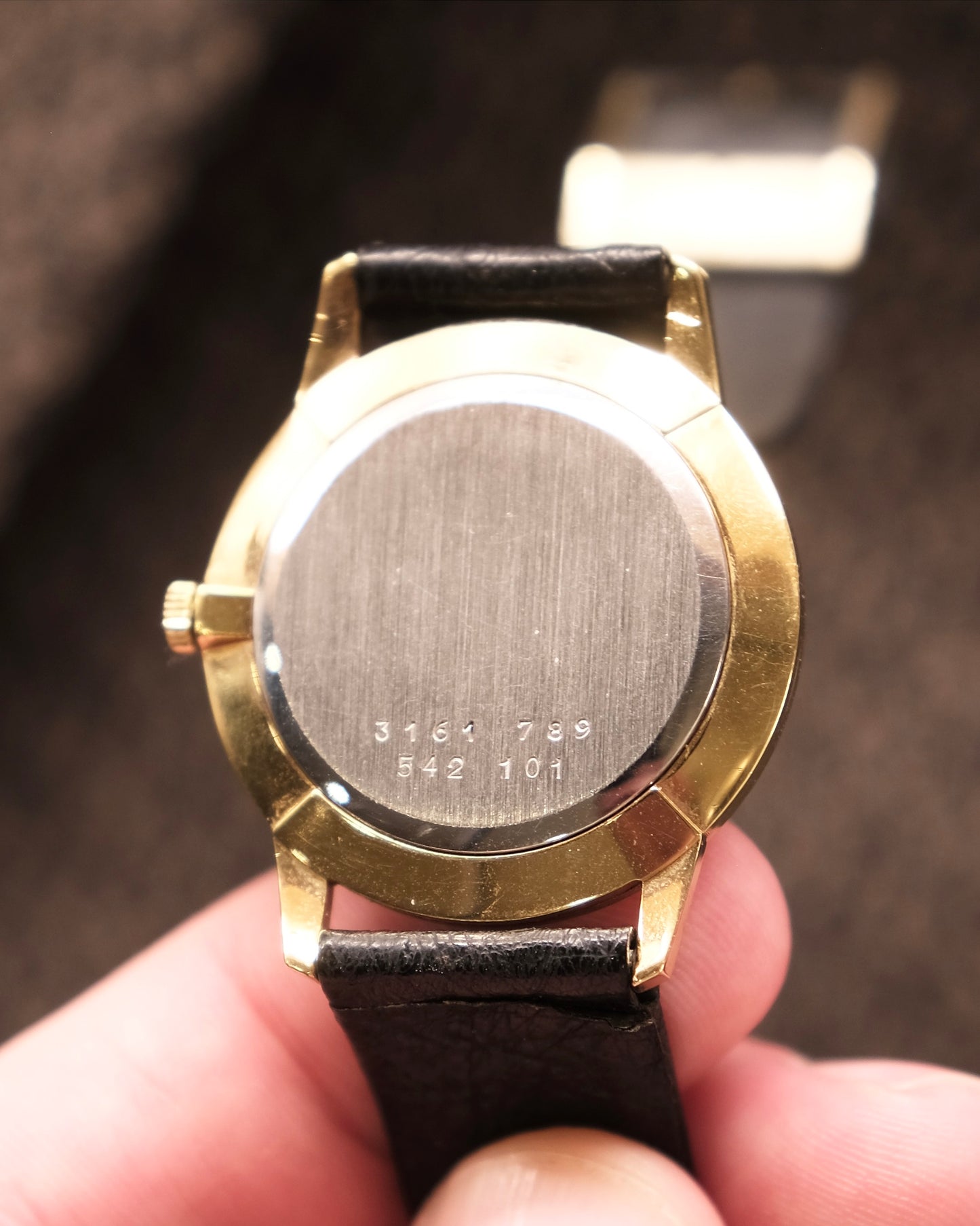 Universal Geneve Slim Dress Watch Manual Winding Gold